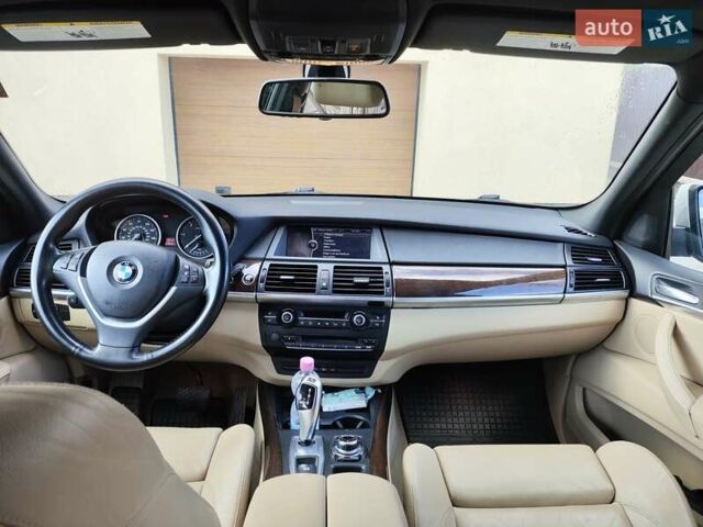 Серый БМВ Х5, объемом двигателя 2.99 л и пробегом 162 тыс. км за 18700 $, фото 8 на Automoto.ua