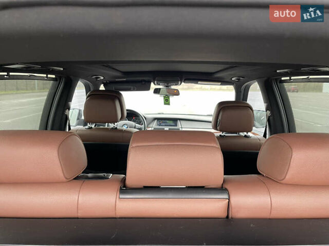 Серый БМВ Х5, объемом двигателя 3 л и пробегом 328 тыс. км за 16950 $, фото 40 на Automoto.ua