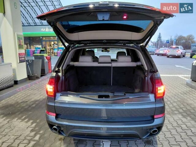 Серый БМВ Х5, объемом двигателя 3 л и пробегом 250 тыс. км за 15700 $, фото 6 на Automoto.ua