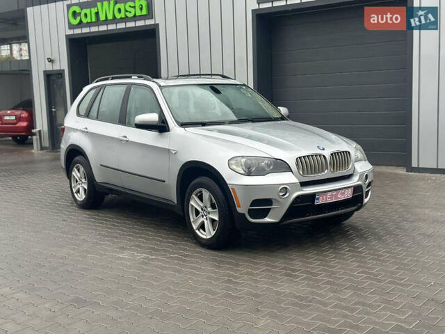 Серый БМВ Х5, объемом двигателя 3 л и пробегом 275 тыс. км за 13900 $, фото 1 на Automoto.ua