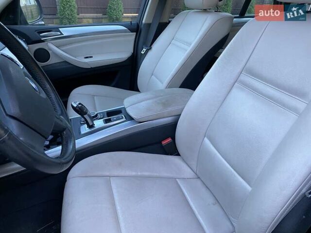 Серый БМВ Х5, объемом двигателя 2.98 л и пробегом 299 тыс. км за 12300 $, фото 6 на Automoto.ua