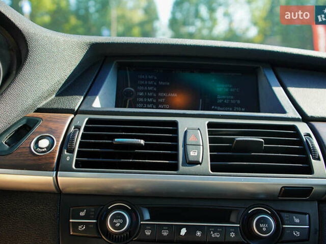 Серый БМВ Х5, объемом двигателя 3 л и пробегом 258 тыс. км за 12950 $, фото 24 на Automoto.ua