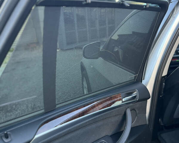 Серый БМВ Х5, объемом двигателя 3 л и пробегом 284 тыс. км за 16500 $, фото 10 на Automoto.ua