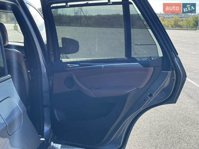 Серый БМВ Х5, объемом двигателя 3 л и пробегом 328 тыс. км за 16999 $, фото 35 на Automoto.ua