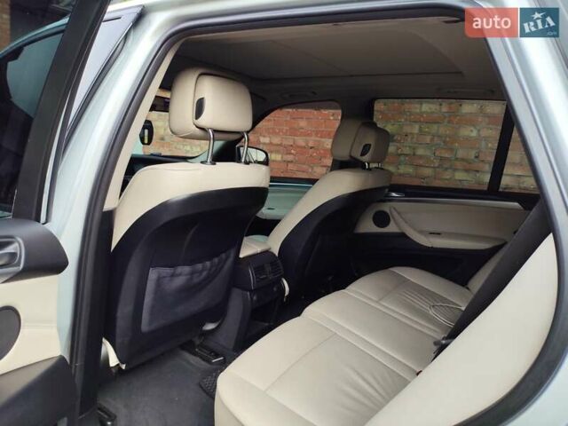 Серый БМВ Х5, объемом двигателя 2.98 л и пробегом 267 тыс. км за 15000 $, фото 16 на Automoto.ua