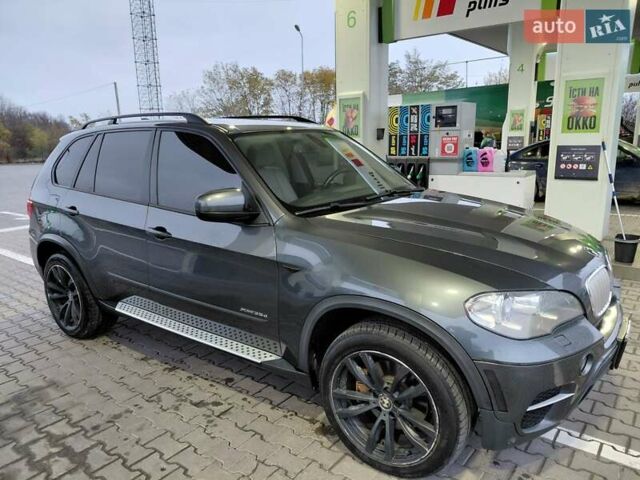 Серый БМВ Х5, объемом двигателя 3 л и пробегом 250 тыс. км за 15700 $, фото 25 на Automoto.ua