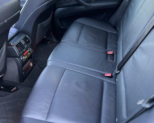 Серый БМВ Х5, объемом двигателя 3 л и пробегом 284 тыс. км за 16500 $, фото 11 на Automoto.ua