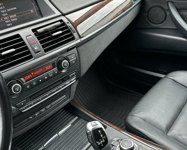 Серый БМВ Х5, объемом двигателя 2.99 л и пробегом 320 тыс. км за 17900 $, фото 24 на Automoto.ua