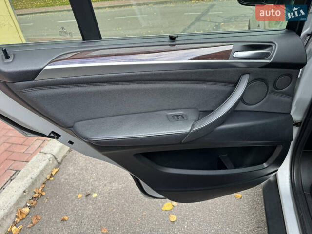 БМВ Х5 2012 в Киеве на Automoto.ua Серый БМВ Х5, объемом двигателя 2.98 л и пробегом 285 тыс. км за 12500 $, фото 22 на Automoto.ua