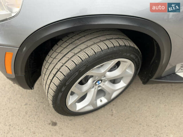 Серый БМВ Х5, объемом двигателя 3 л и пробегом 242 тыс. км за 18450 $, фото 34 на Automoto.ua