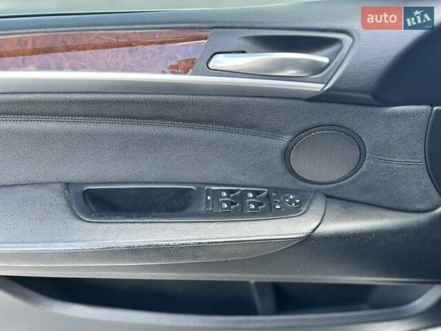 Серый БМВ Х5, объемом двигателя 2.98 л и пробегом 195 тыс. км за 13200 $, фото 20 на Automoto.ua