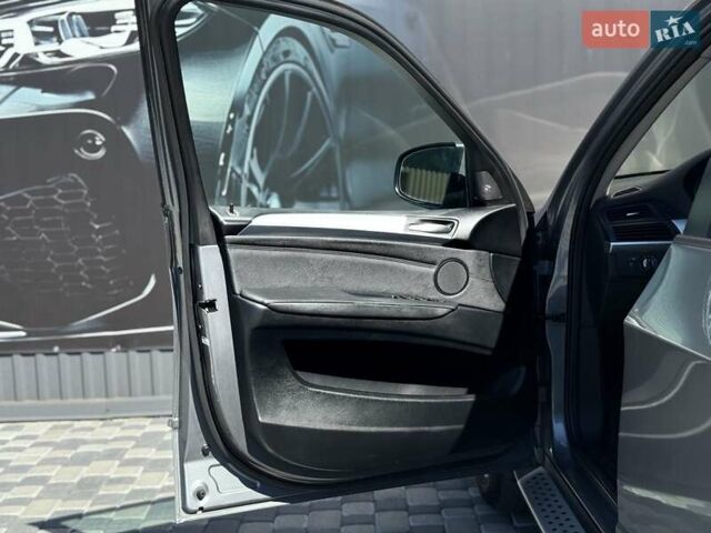 Серый БМВ Х5, объемом двигателя 3 л и пробегом 253 тыс. км за 15800 $, фото 52 на Automoto.ua