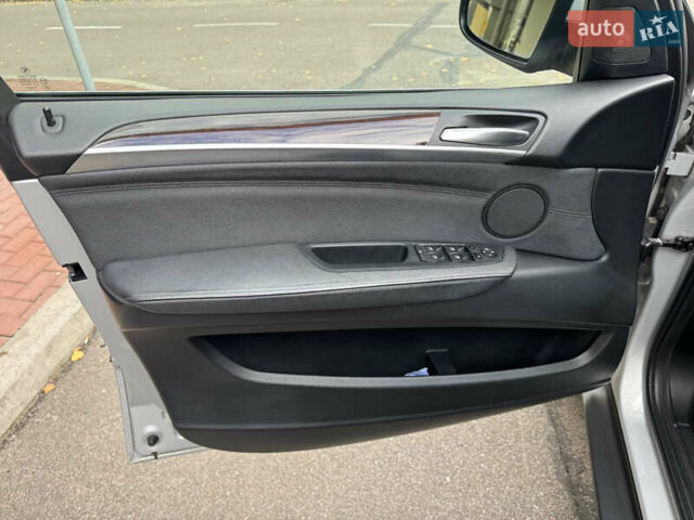 БМВ Х5 2012 в Киеве на Automoto.ua Серый БМВ Х5, объемом двигателя 2.98 л и пробегом 285 тыс. км за 12500 $, фото 24 на Automoto.ua