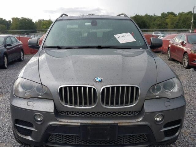 Серый БМВ Х5, объемом двигателя 3 л и пробегом 192 тыс. км за 10000 $, фото 3 на Automoto.ua