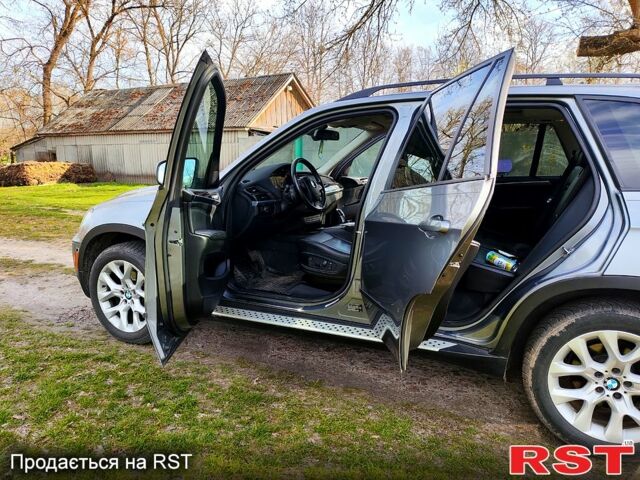 Серый БМВ Х5, объемом двигателя 3 л и пробегом 270 тыс. км за 13500 $, фото 10 на Automoto.ua