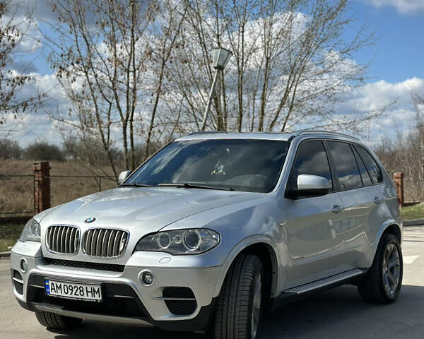 Сірий БМВ Х5, об'ємом двигуна 3 л та пробігом 352 тис. км за 18800 $, фото 1 на Automoto.ua