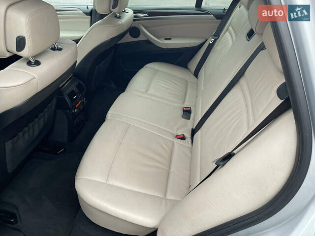 Сірий БМВ Х5, об'ємом двигуна 3 л та пробігом 285 тис. км за 15600 $, фото 32 на Automoto.ua