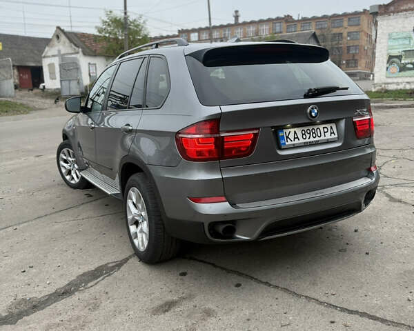 Серый БМВ Х5, объемом двигателя 2.98 л и пробегом 280 тыс. км за 12300 $, фото 3 на Automoto.ua