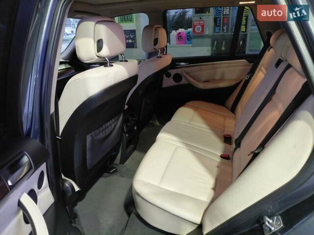 Серый БМВ Х5, объемом двигателя 3 л и пробегом 250 тыс. км за 15700 $, фото 89 на Automoto.ua