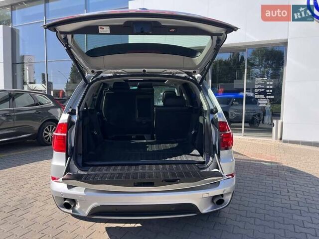 Серый БМВ Х5, объемом двигателя 3 л и пробегом 258 тыс. км за 12950 $, фото 46 на Automoto.ua