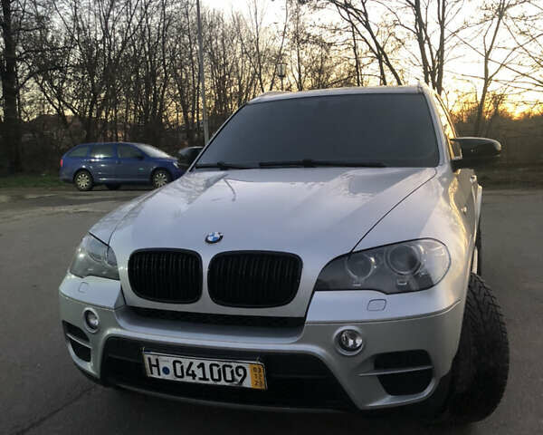 Сірий БМВ Х5, об'ємом двигуна 3 л та пробігом 258 тис. км за 18000 $, фото 10 на Automoto.ua