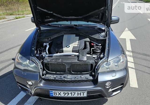 Сірий БМВ Х5, об'ємом двигуна 3 л та пробігом 278 тис. км за 17800 $, фото 2 на Automoto.ua