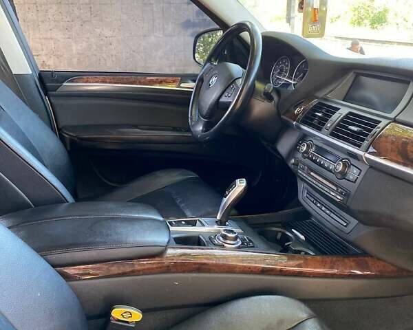 Сірий БМВ Х5, об'ємом двигуна 3 л та пробігом 242 тис. км за 18600 $, фото 53 на Automoto.ua