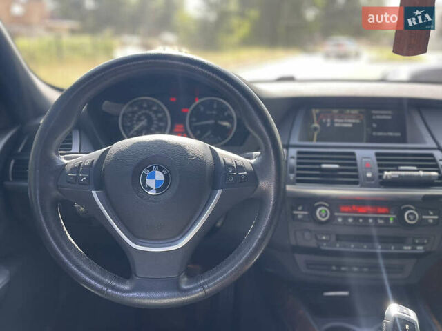 Серый БМВ Х5, объемом двигателя 3 л и пробегом 160 тыс. км за 22000 $, фото 13 на Automoto.ua