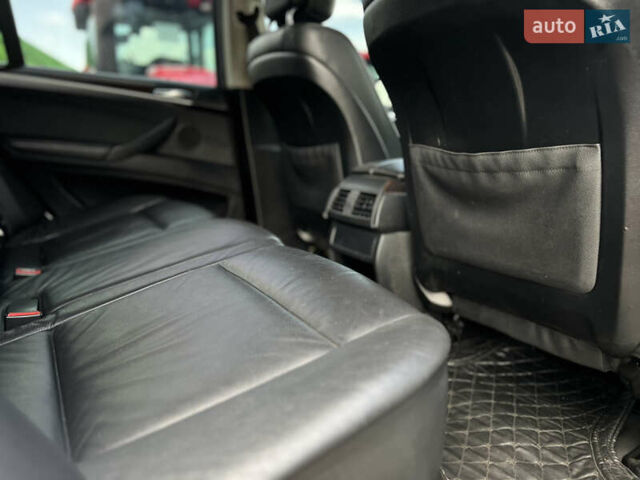 Серый БМВ Х5, объемом двигателя 3 л и пробегом 205 тыс. км за 18200 $, фото 12 на Automoto.ua