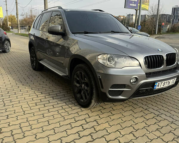 Серый БМВ Х5, объемом двигателя 2.98 л и пробегом 300 тыс. км за 13500 $, фото 2 на Automoto.ua