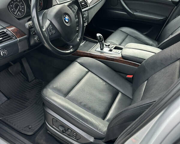 Серый БМВ Х5, объемом двигателя 2.99 л и пробегом 320 тыс. км за 17900 $, фото 20 на Automoto.ua