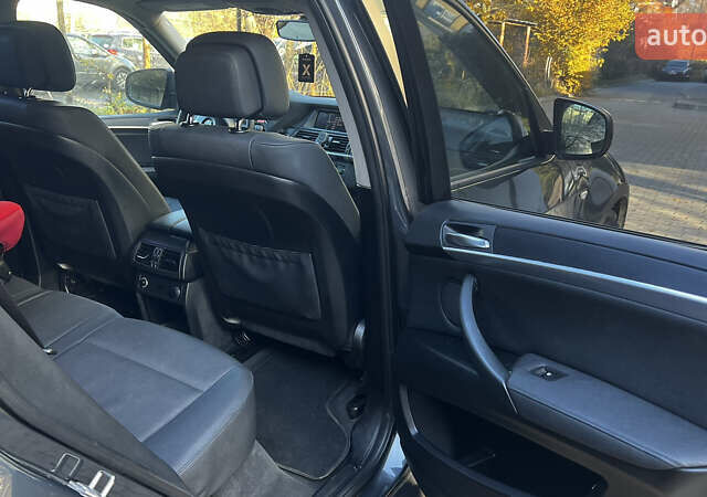 Сірий БМВ Х5, об'ємом двигуна 2.98 л та пробігом 239 тис. км за 12800 $, фото 18 на Automoto.ua