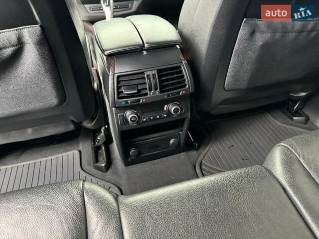 Серый БМВ Х5, объемом двигателя 3 л и пробегом 190 тыс. км за 16900 $, фото 20 на Automoto.ua