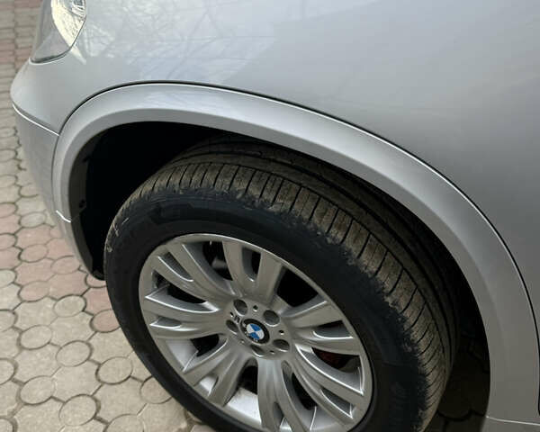 БМВ Х5 2012 в Черновцах на Automoto.ua Серый БМВ Х5, объемом двигателя 3 л и пробегом 300 тыс. км за 20700 $, фото 13 на Automoto.ua