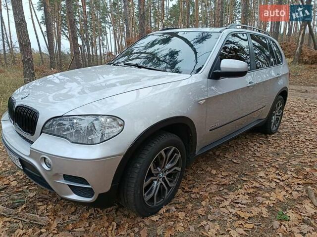 Сірий БМВ Х5, об'ємом двигуна 2.98 л та пробігом 258 тис. км за 14400 $, фото 2 на Automoto.ua