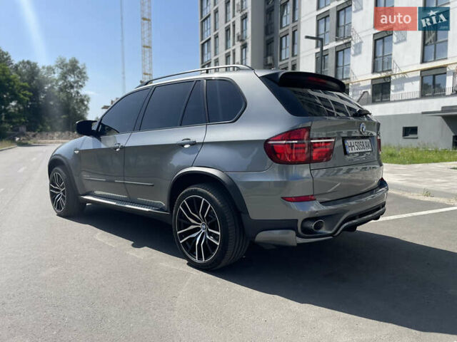 Серый БМВ Х5, объемом двигателя 3 л и пробегом 160 тыс. км за 22000 $, фото 2 на Automoto.ua