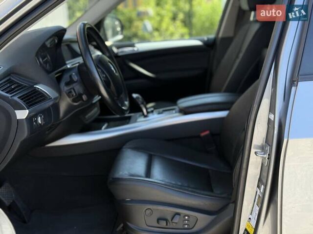 Серый БМВ Х5, объемом двигателя 3 л и пробегом 253 тыс. км за 15800 $, фото 59 на Automoto.ua