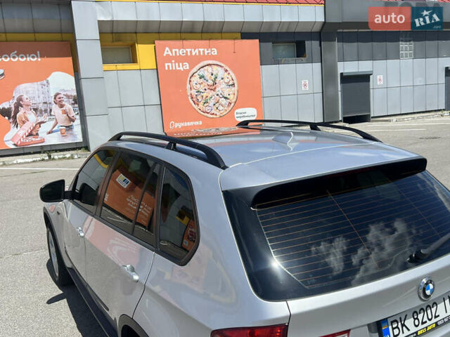 Серый БМВ Х5, объемом двигателя 2.98 л и пробегом 285 тыс. км за 15999 $, фото 12 на Automoto.ua