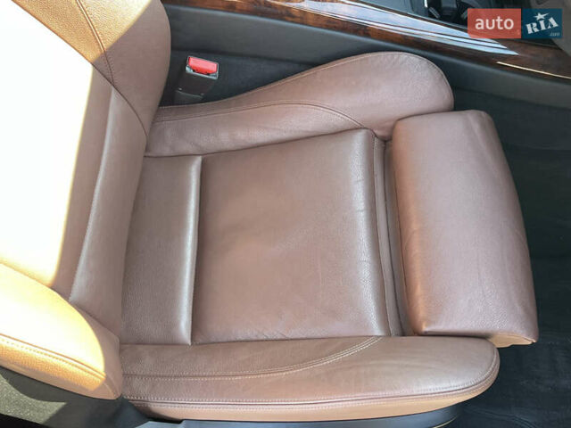 Серый БМВ Х5, объемом двигателя 3 л и пробегом 328 тыс. км за 16999 $, фото 47 на Automoto.ua