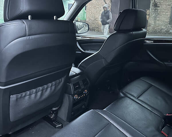 Серый БМВ Х5, объемом двигателя 2.98 л и пробегом 306 тыс. км за 11950 $, фото 12 на Automoto.ua