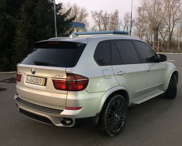 Сірий БМВ Х5, об'ємом двигуна 3 л та пробігом 258 тис. км за 18000 $, фото 4 на Automoto.ua