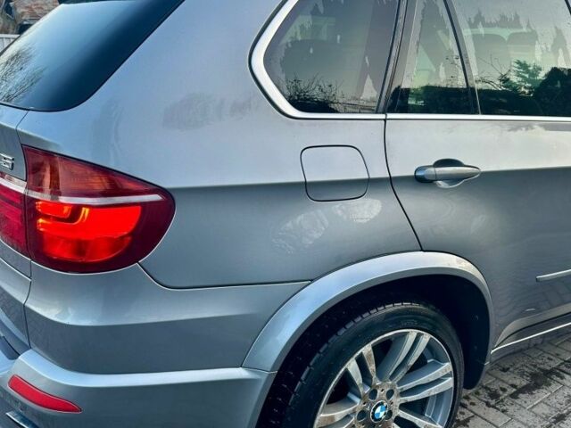 Серый БМВ Х5, объемом двигателя 3 л и пробегом 170 тыс. км за 8513 $, фото 5 на Automoto.ua