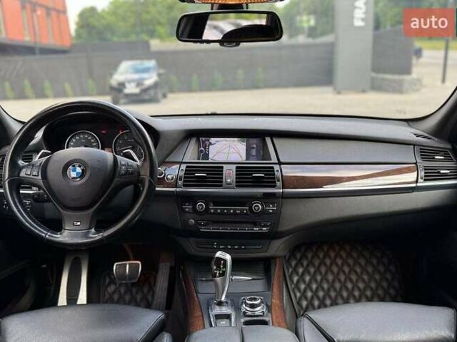 Серый БМВ Х5, объемом двигателя 4.39 л и пробегом 161 тыс. км за 15700 $, фото 15 на Automoto.ua
