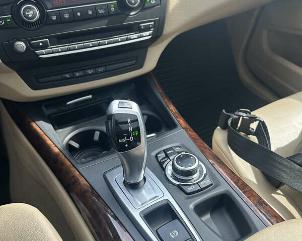 Серый БМВ Х5, объемом двигателя 3 л и пробегом 220 тыс. км за 16500 $, фото 37 на Automoto.ua