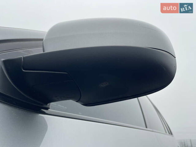 Серый БМВ Х5, объемом двигателя 3 л и пробегом 328 тыс. км за 16950 $, фото 53 на Automoto.ua