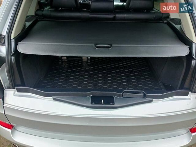Сірий БМВ Х5, об'ємом двигуна 2.98 л та пробігом 258 тис. км за 14400 $, фото 11 на Automoto.ua