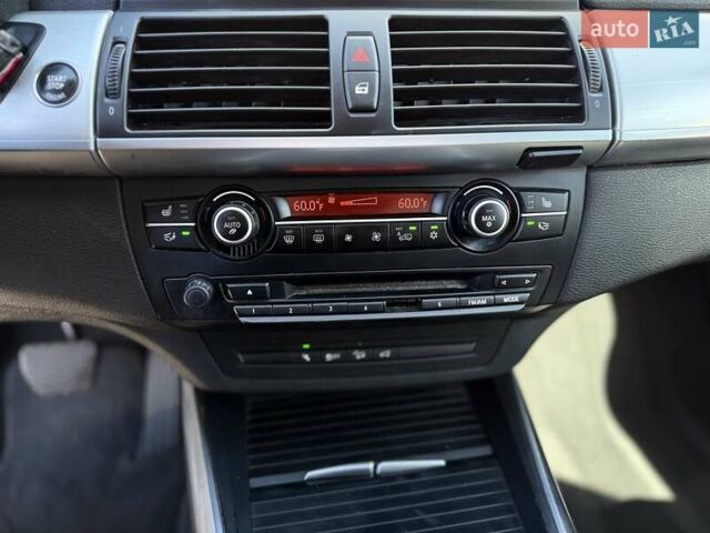 Серый БМВ Х5, объемом двигателя 3 л и пробегом 253 тыс. км за 15700 $, фото 34 на Automoto.ua