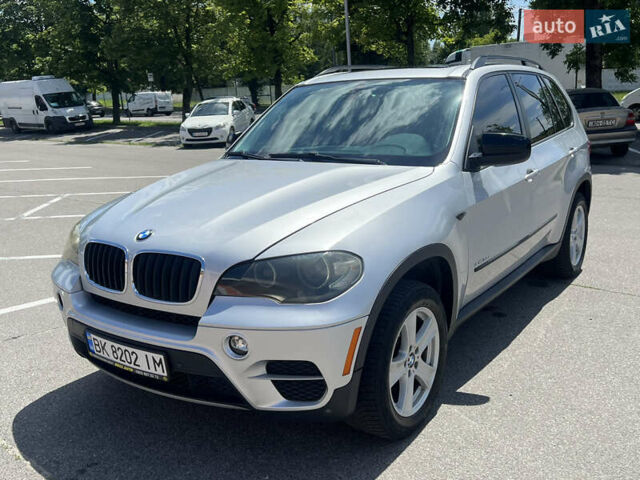 Серый БМВ Х5, объемом двигателя 2.98 л и пробегом 285 тыс. км за 15999 $, фото 17 на Automoto.ua