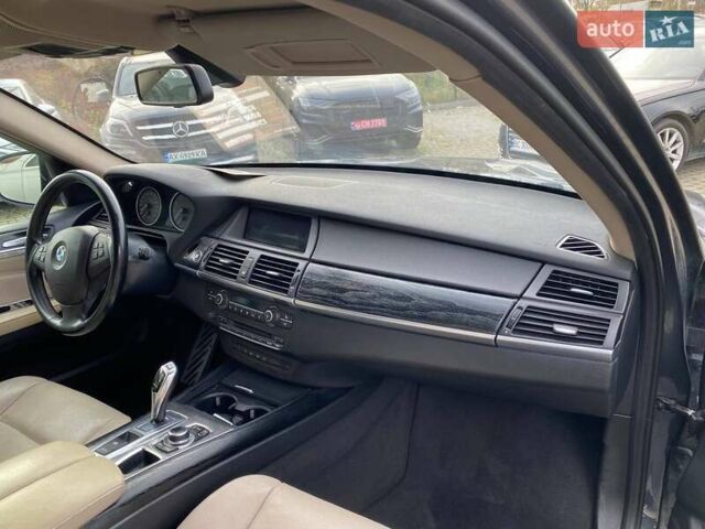 Серый БМВ Х5, объемом двигателя 2.98 л и пробегом 324 тыс. км за 12900 $, фото 8 на Automoto.ua