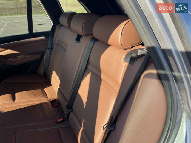 Серый БМВ Х5, объемом двигателя 3 л и пробегом 328 тыс. км за 16999 $, фото 27 на Automoto.ua